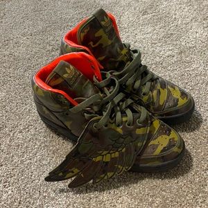 Limited edition camo shoe. Jeremy Scott x adidas